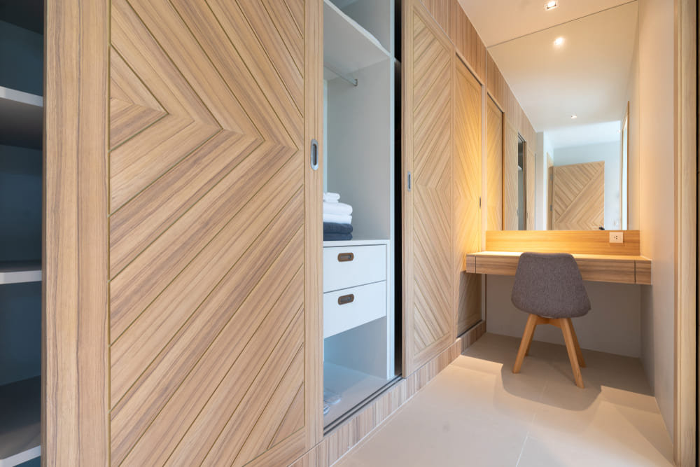 Walk-In Closet ในห้องนอนของผู้สูงวัย